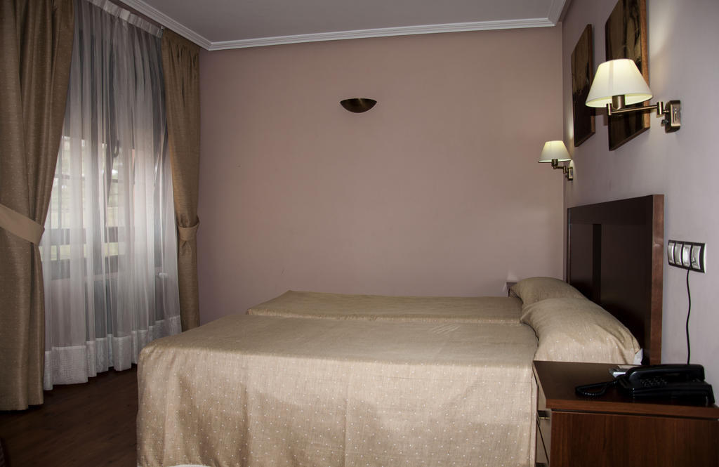 Hotel Restaurante Casa Pipo Tuna Bilik gambar